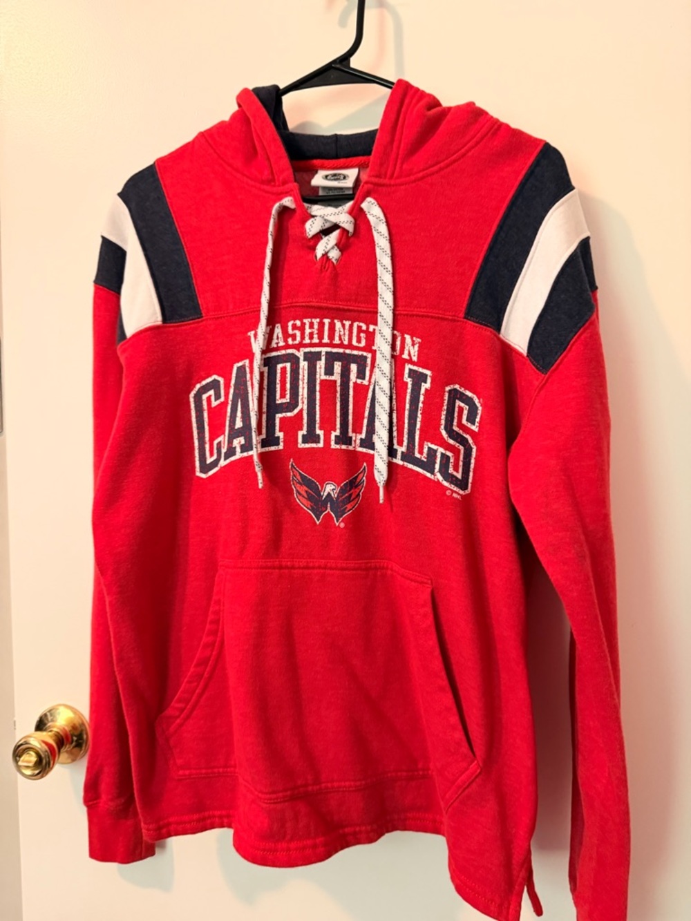 NHL Washington Capitals Red Pullover Hoodie with Navy and White Accents